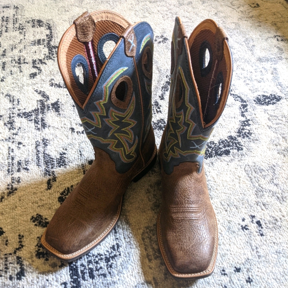 Twisted X Men's boots NWOT